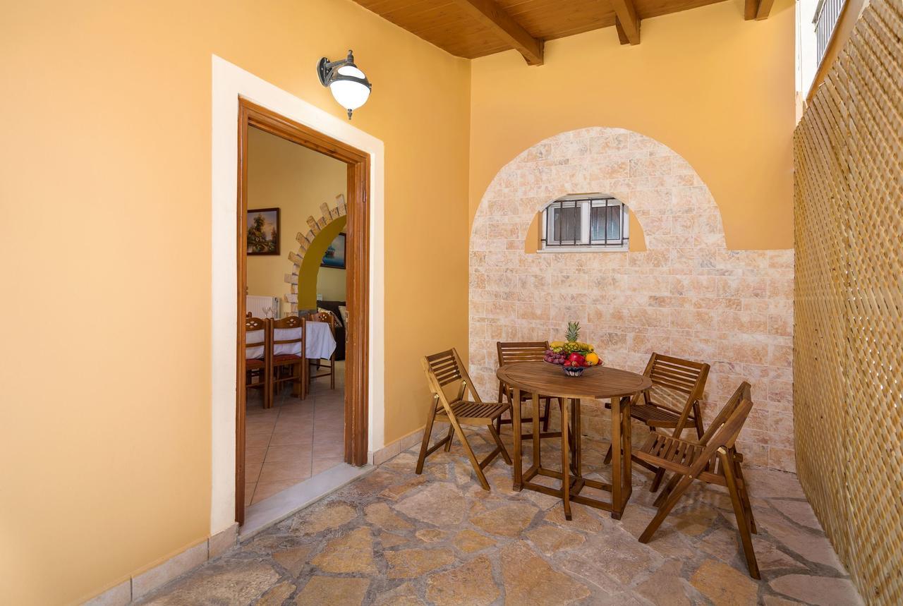 Martha'S House Villa Katastárion Екстериор снимка